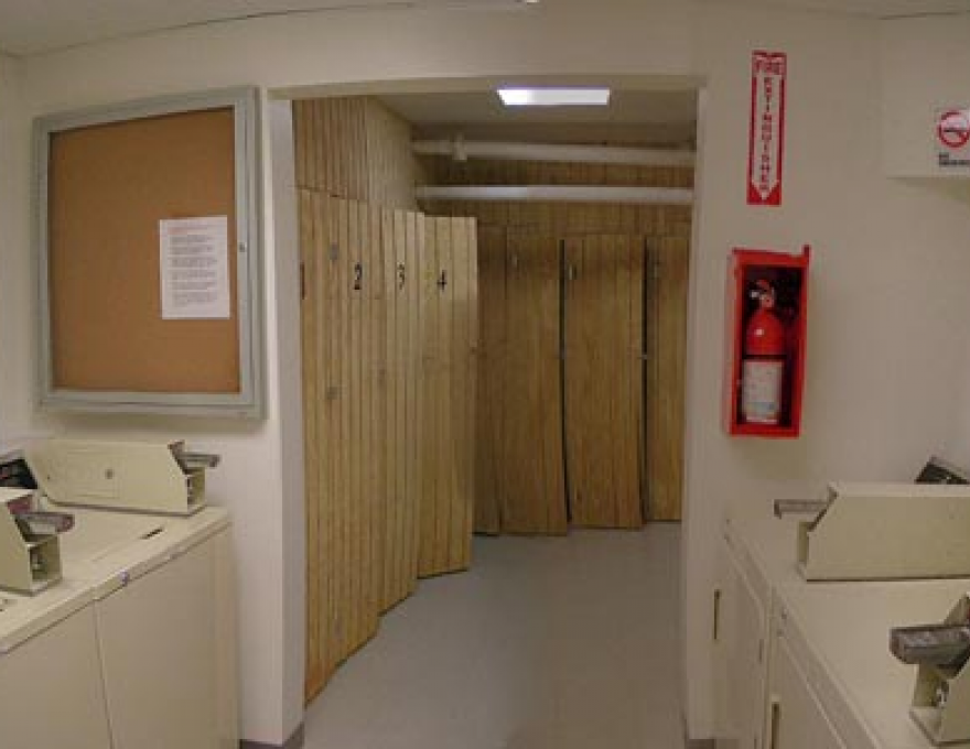 1401 Madison Avenue - Laundry