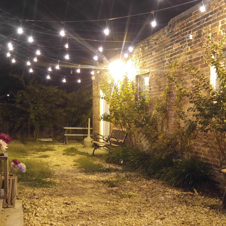 1401 Madison Avenue - Courtyard 